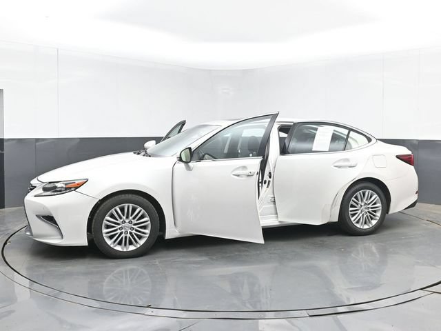 Used 2016 Lexus ES 350 w/ Premium Package w/Wood Trim FWD image 51