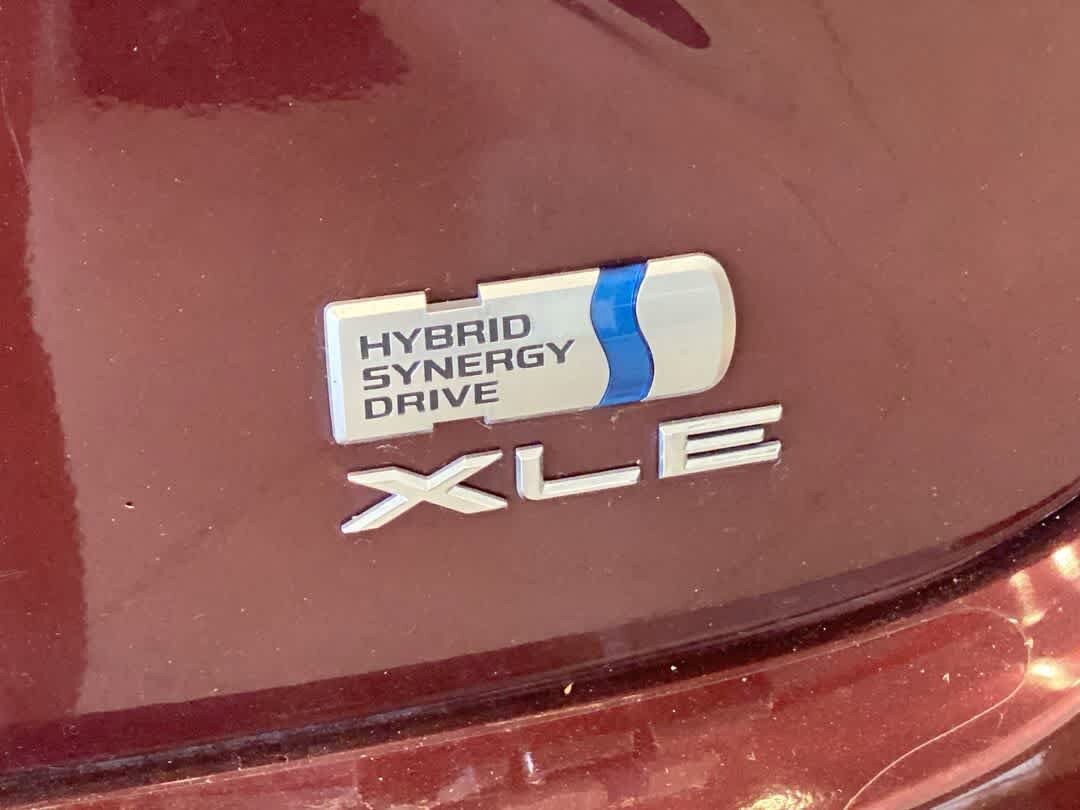 Used 2013 Toyota Avalon XLE Premium FWD image 12