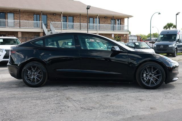 Used 2022 Tesla Model 3 RWD image 16