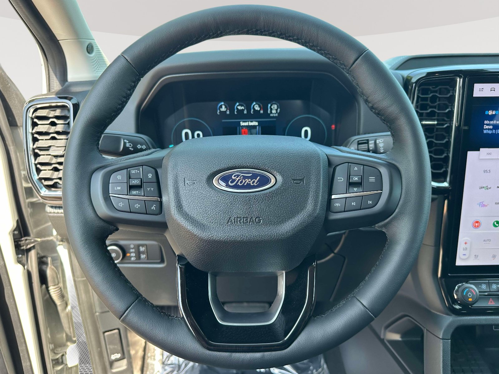 Used 2026 Ford Ranger Lariat w/ FX4 Off-Road Package AWD/4WD image 13