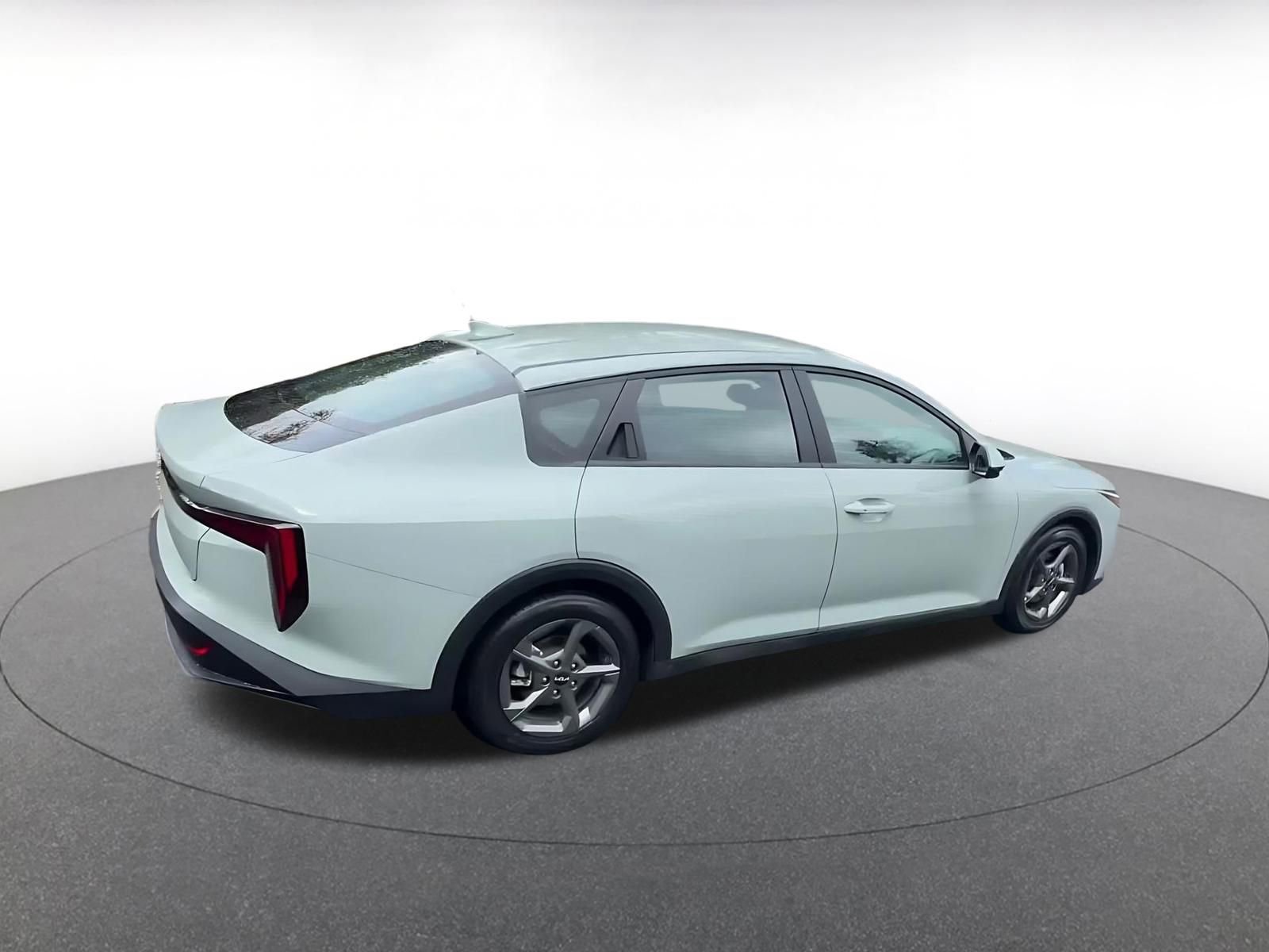 Used 2025 Kia K4 FWD image 14