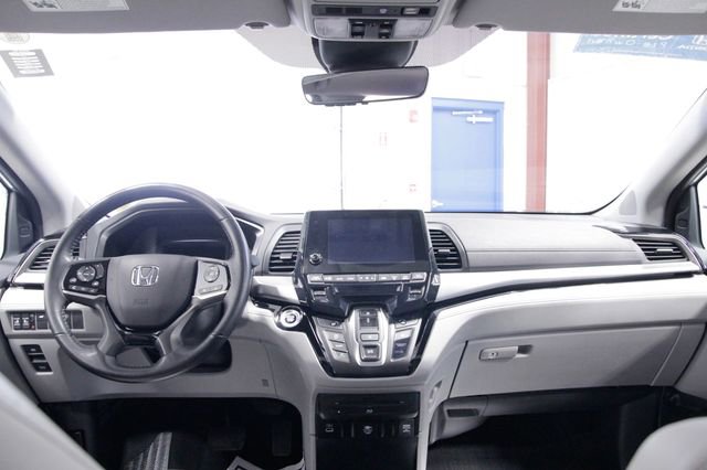 Used 2023 Honda Odyssey Touring image 18