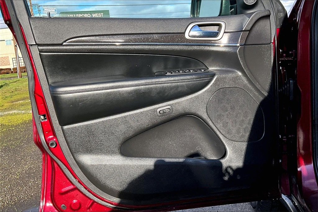 Used 2018 Jeep Grand Cherokee Limited w/ Trailer Tow Group IV image 20