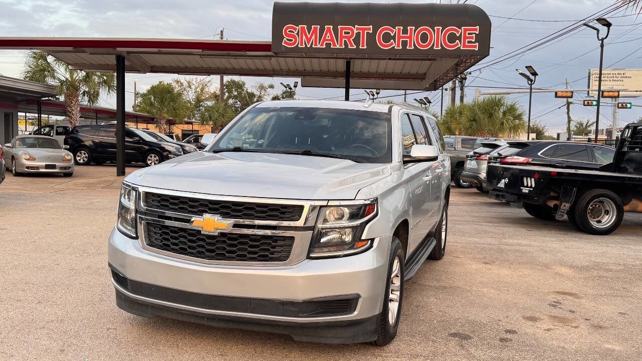 Used 2018 Chevrolet Suburban LT AWD/4WD image 2