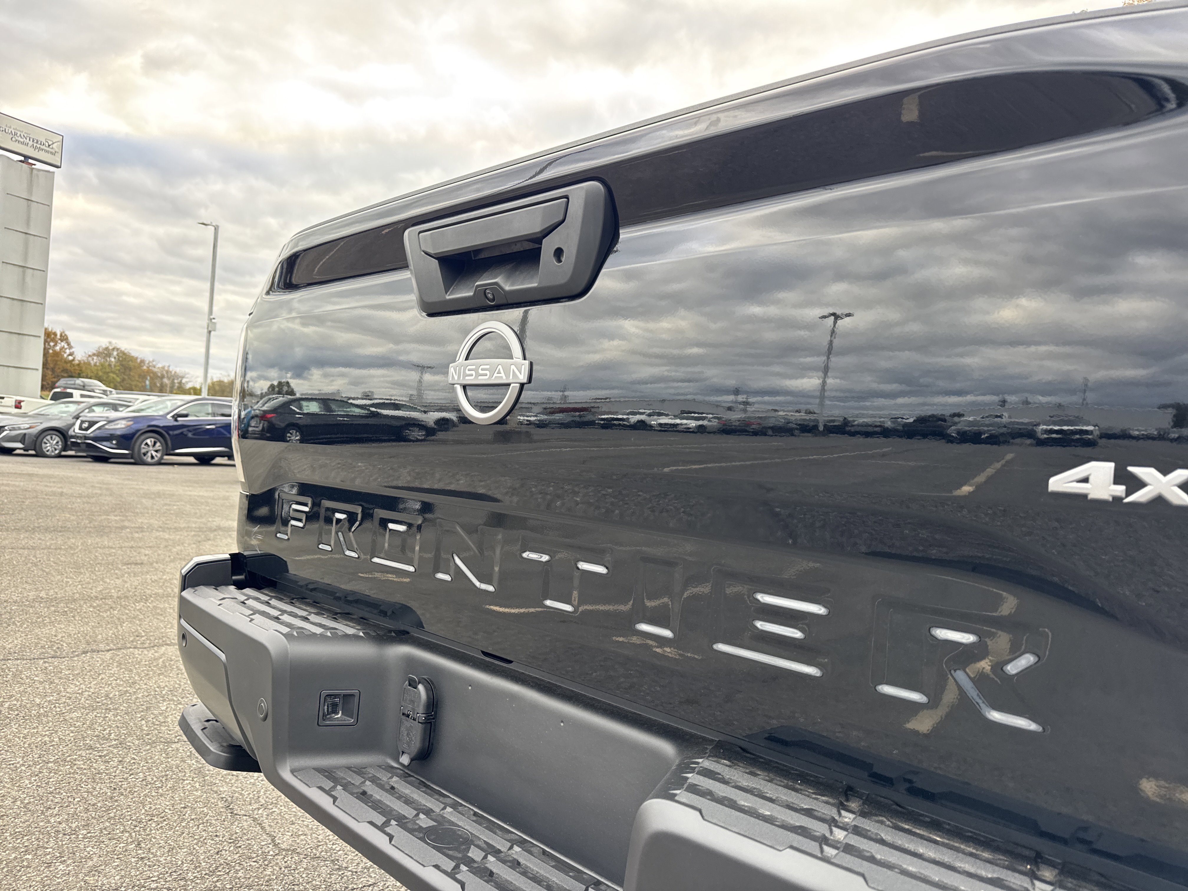 New 2026 Nissan Frontier S image 27
