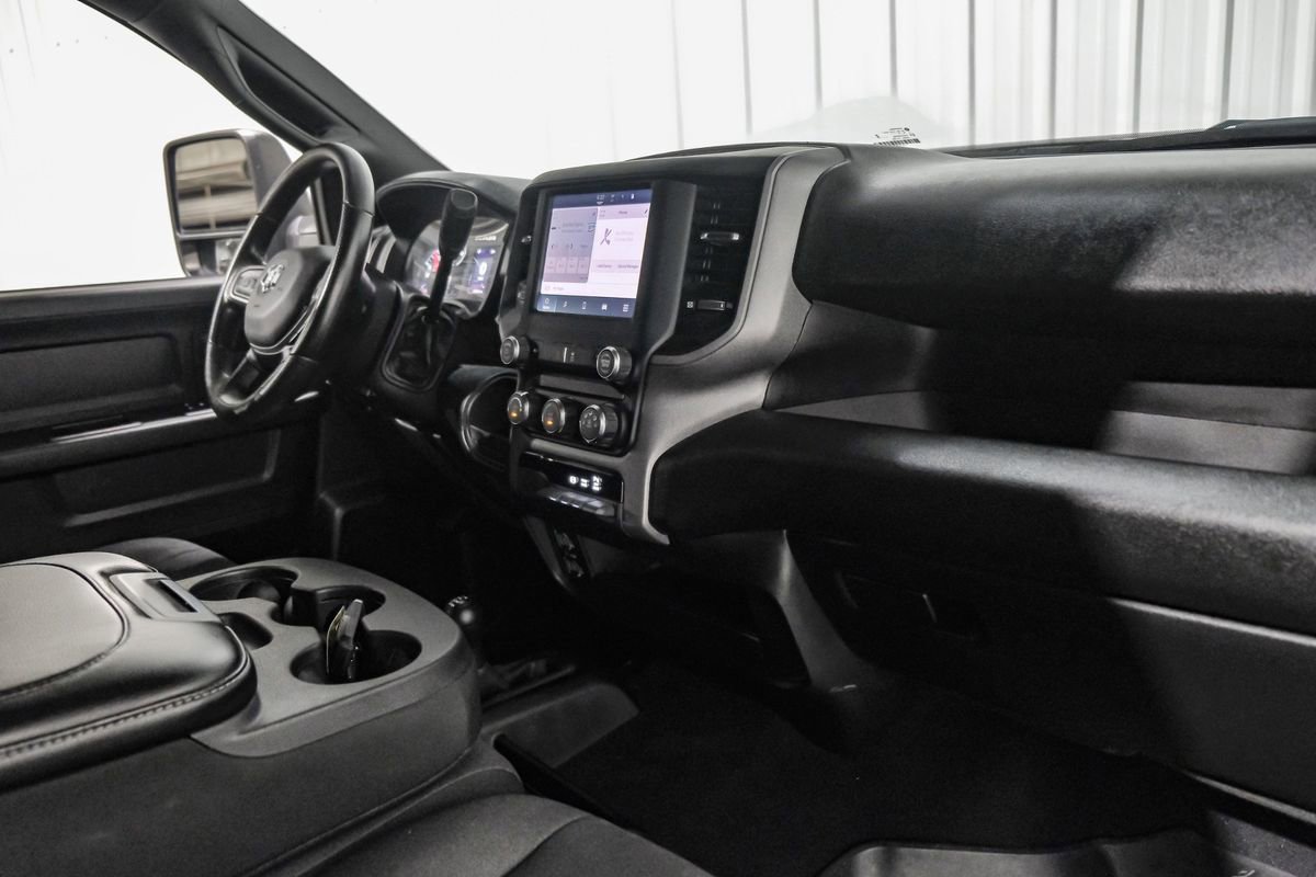 Used 2024 RAM 2500 Tradesman w/ Chrome Appearance Group image 13