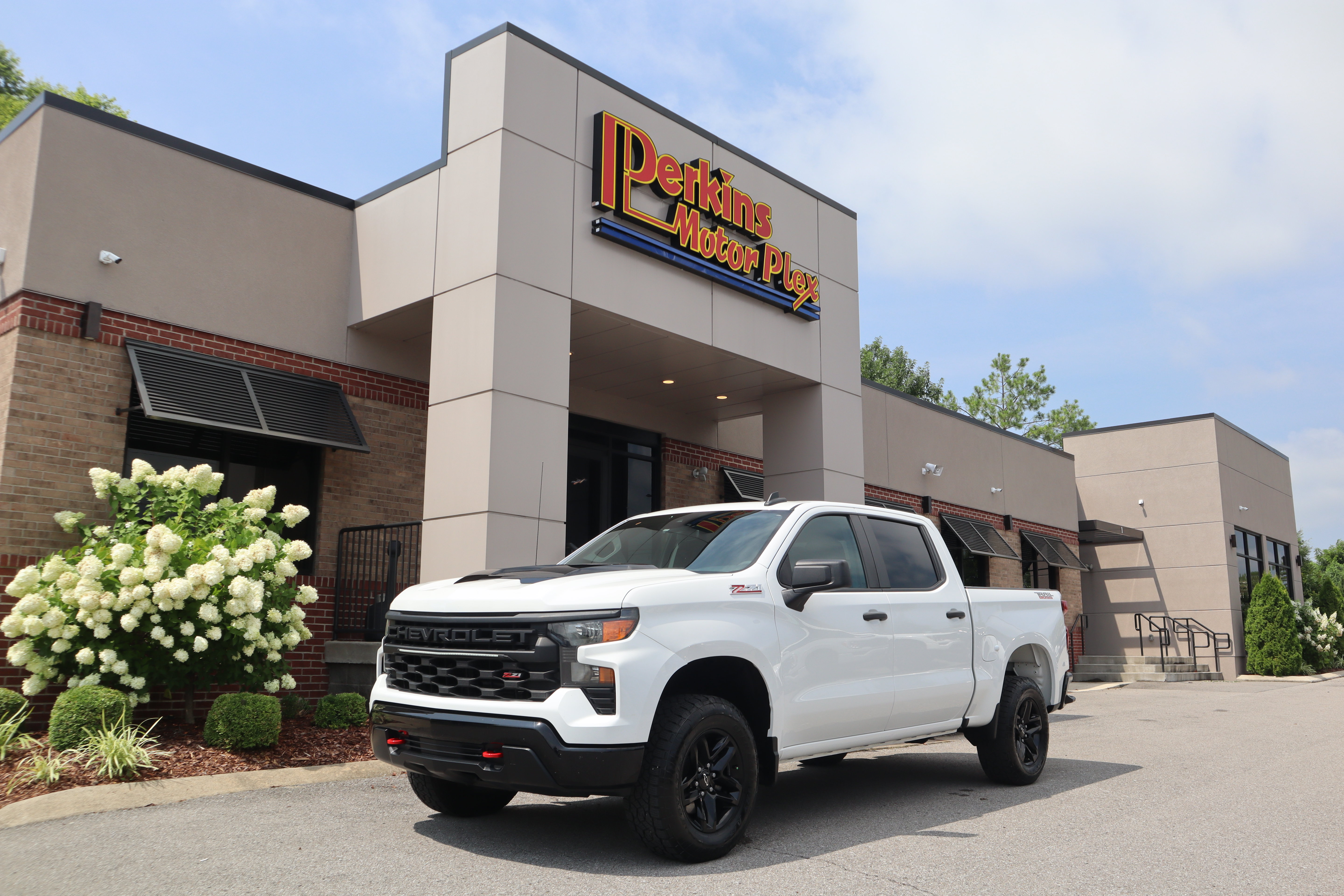 Used 2022 Chevrolet Silverado 1500 Custom Trail Boss AWD/4WD image 34