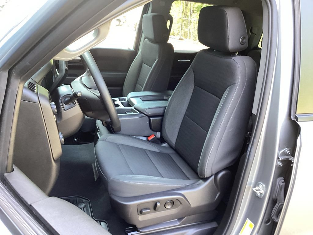 Used 2023 Chevrolet Silverado 1500 Custom AWD/4WD image 34