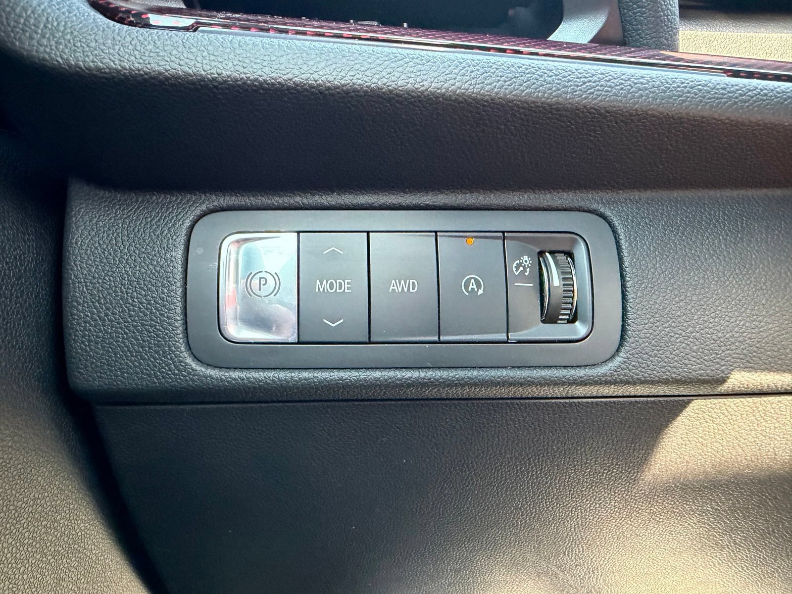 Used 2024 Chevrolet Traverse Z71 w/ Enhanced Driving Package AWD/4WD image 28