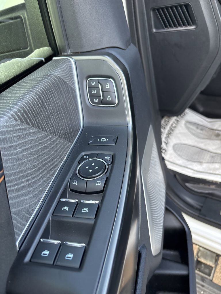 Used 2024 Ford F350 Platinum image 12
