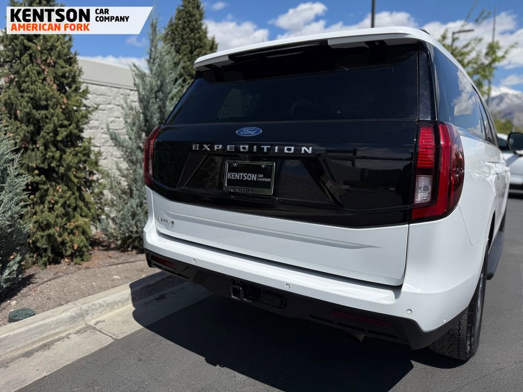 Used 2025 Ford Expedition Active AWD/4WD image 43