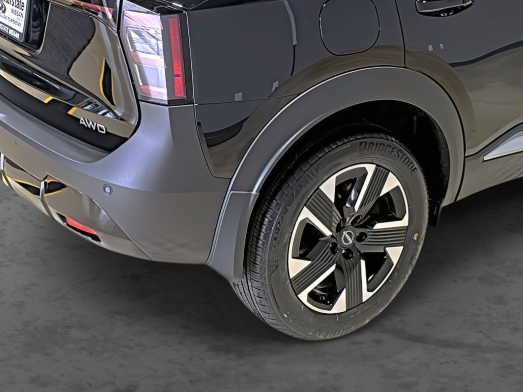 New 2026 Nissan Kicks SV w/ Cold Weather Package AWD/4WD image 13