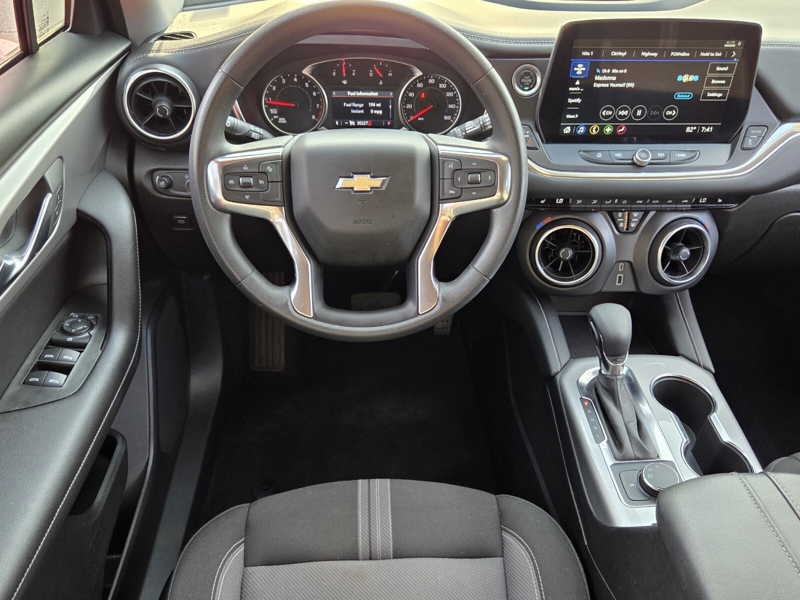 Certified 2025 Chevrolet Blazer LT FWD image 14