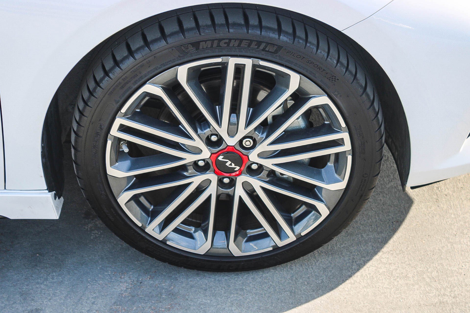 Used 2022 Kia Forte GT image 11