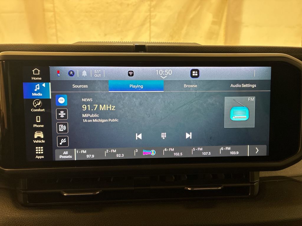 Used 2025 Jeep Wrangler Unlimited Sport AWD/4WD image 17