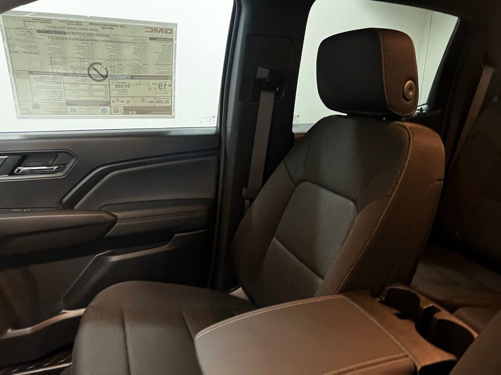 New 2026 GMC Canyon Elevation image 29