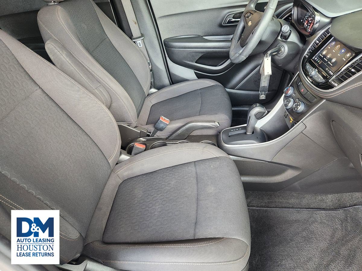 Used 2022 Chevrolet Trax LS w/ Tint and Cruise Package image 20