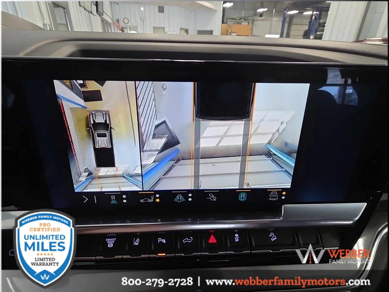 Used 2024 Chevrolet Silverado 3500 High Country w/ High Country Premium Package AWD/4WD image 33