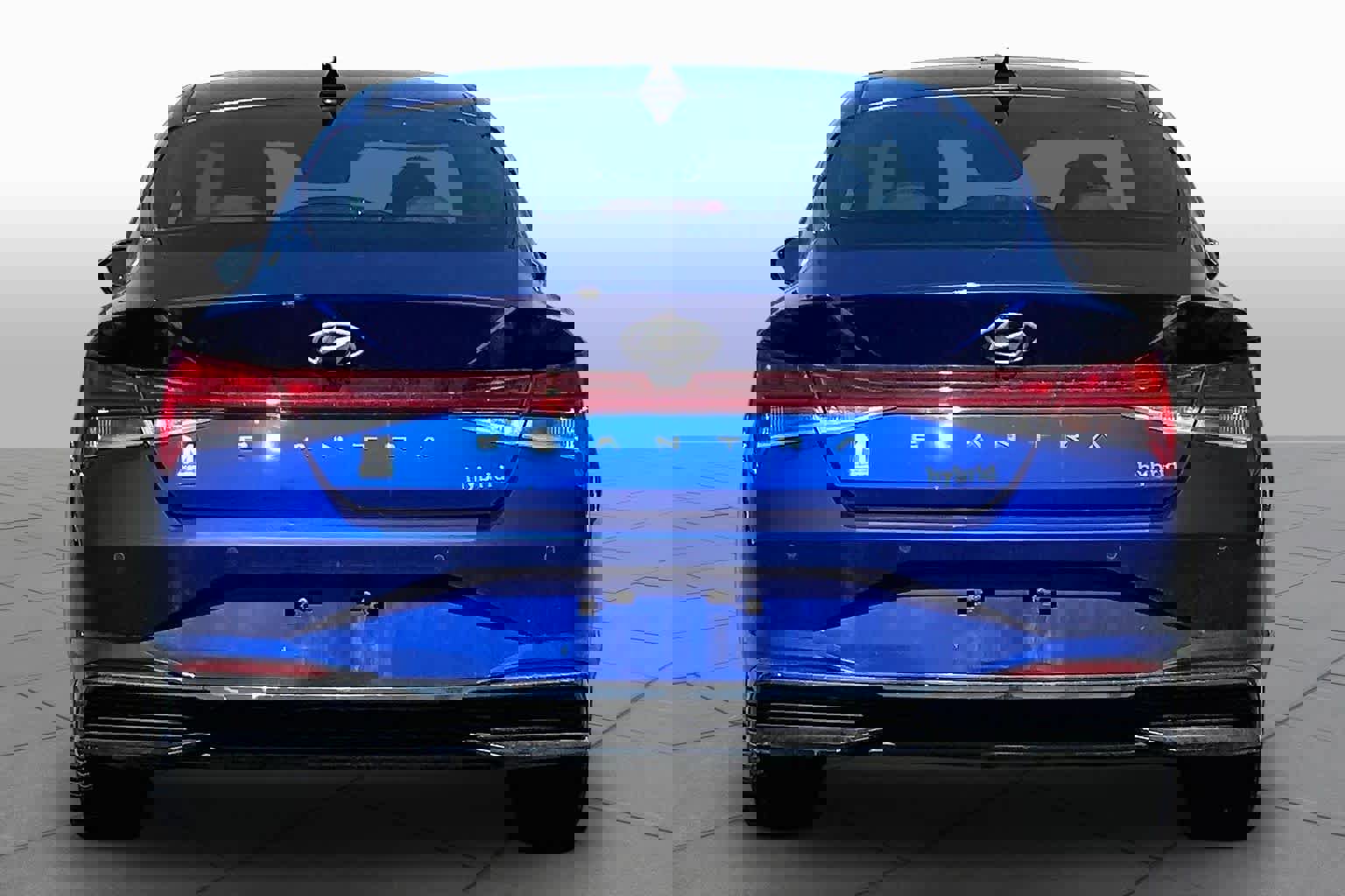 Used 2023 Hyundai Elantra Limited image 5