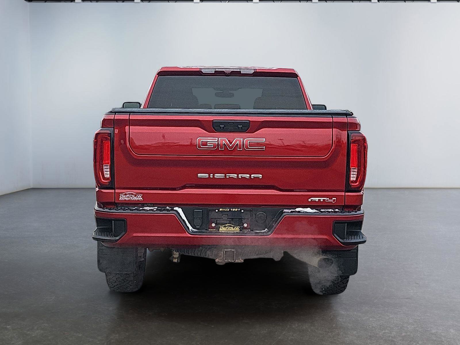 Used 2022 GMC Sierra 2500 AT4 image 4
