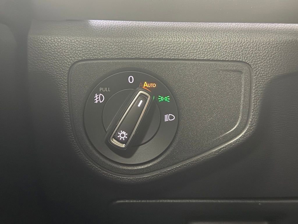 Used 2019 Volkswagen Atlas SEL Premium image 15