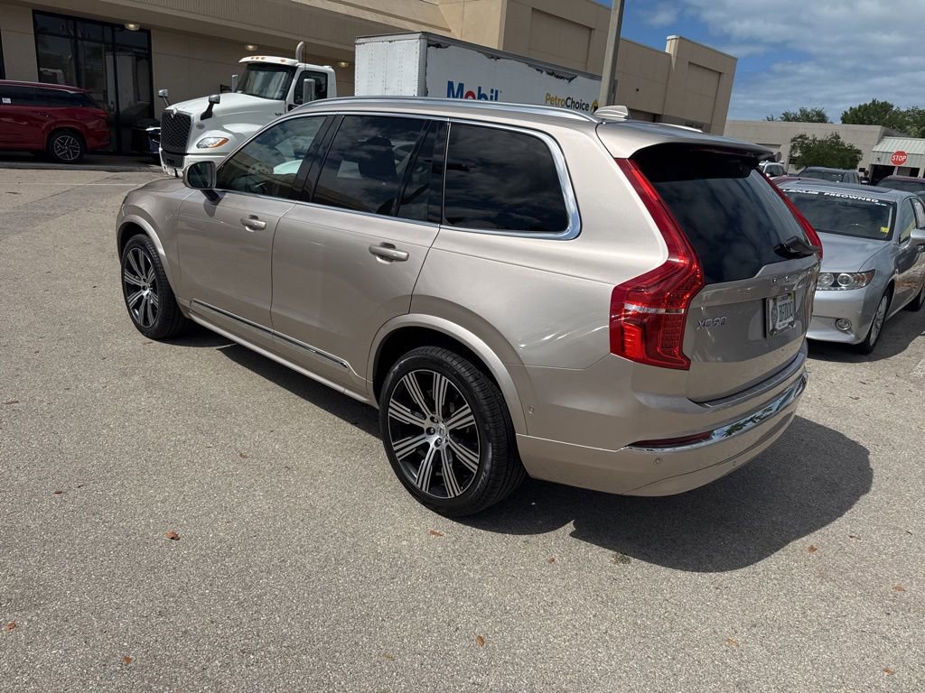 Used 2025 Volvo XC90 B5 Plus w/ Protection Package Premier AWD/4WD image 11