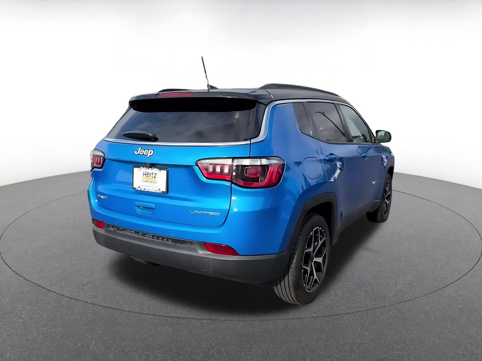 Used 2025 Jeep Compass Limited AWD/4WD image 15