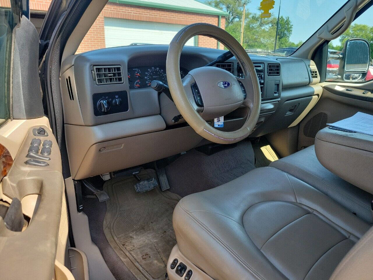 Used 2000 Ford F250 Lariat image 7