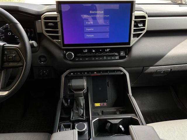 Used 2025 Toyota Tundra Limited AWD/4WD image 17