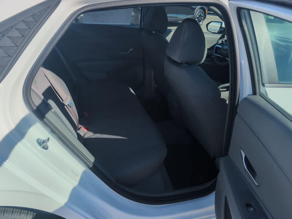 New 2026 Hyundai Elantra SE FWD image 26