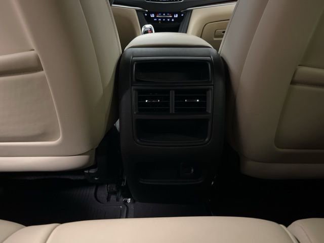 Used 2019 Cadillac XT5 Luxury image 28