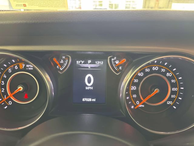 Used 2018 Jeep Wrangler Unlimited Sport S AWD/4WD image 32