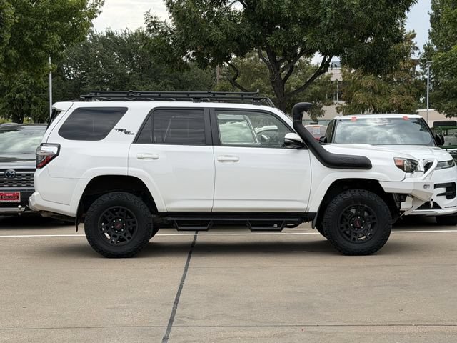 Used 2018 Toyota 4Runner TRD Off-Road Premium AWD/4WD image 3