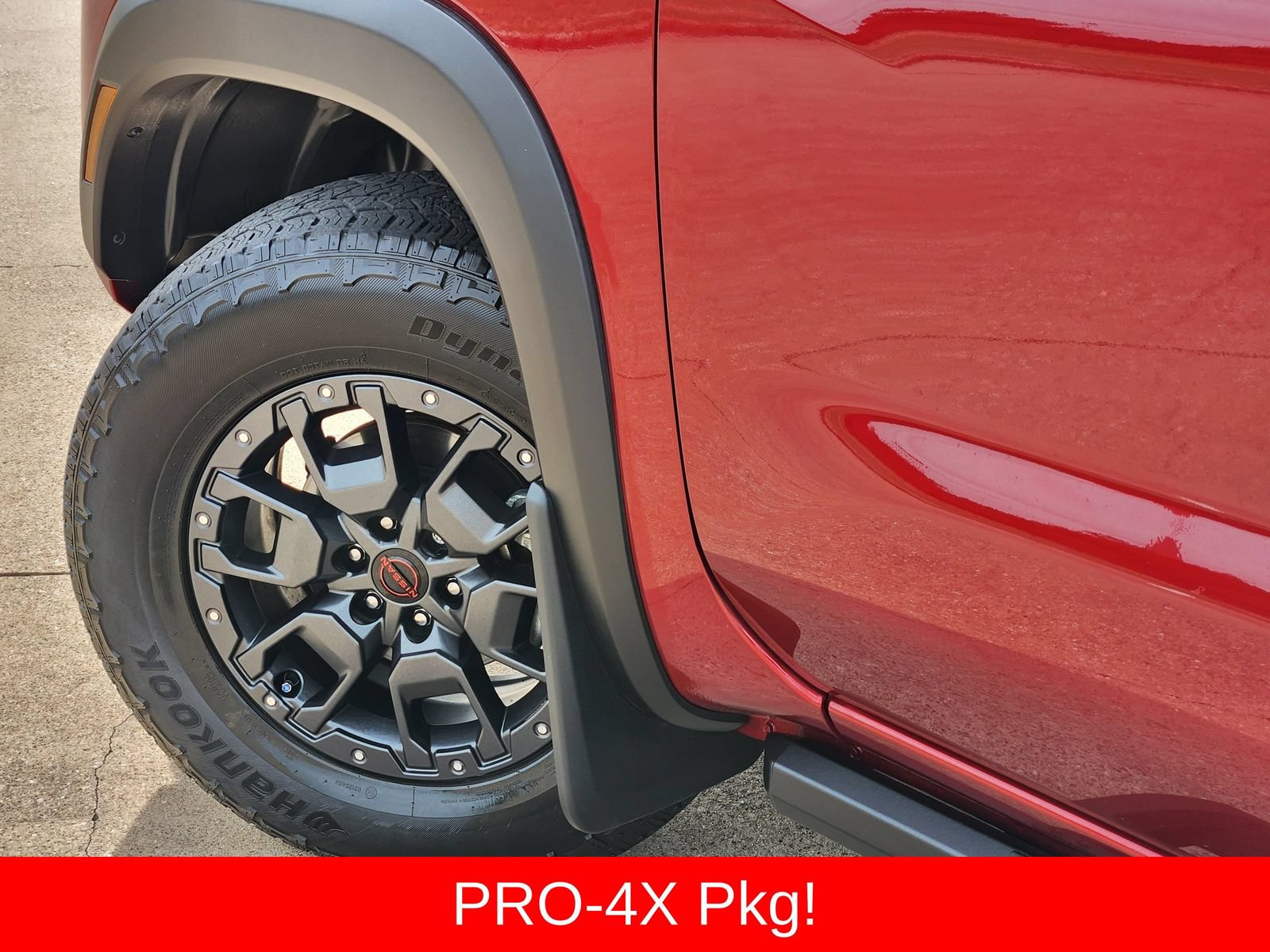 Used 2022 Nissan Frontier PRO-4X w/ Pro-4X Premium Package AWD/4WD image 17