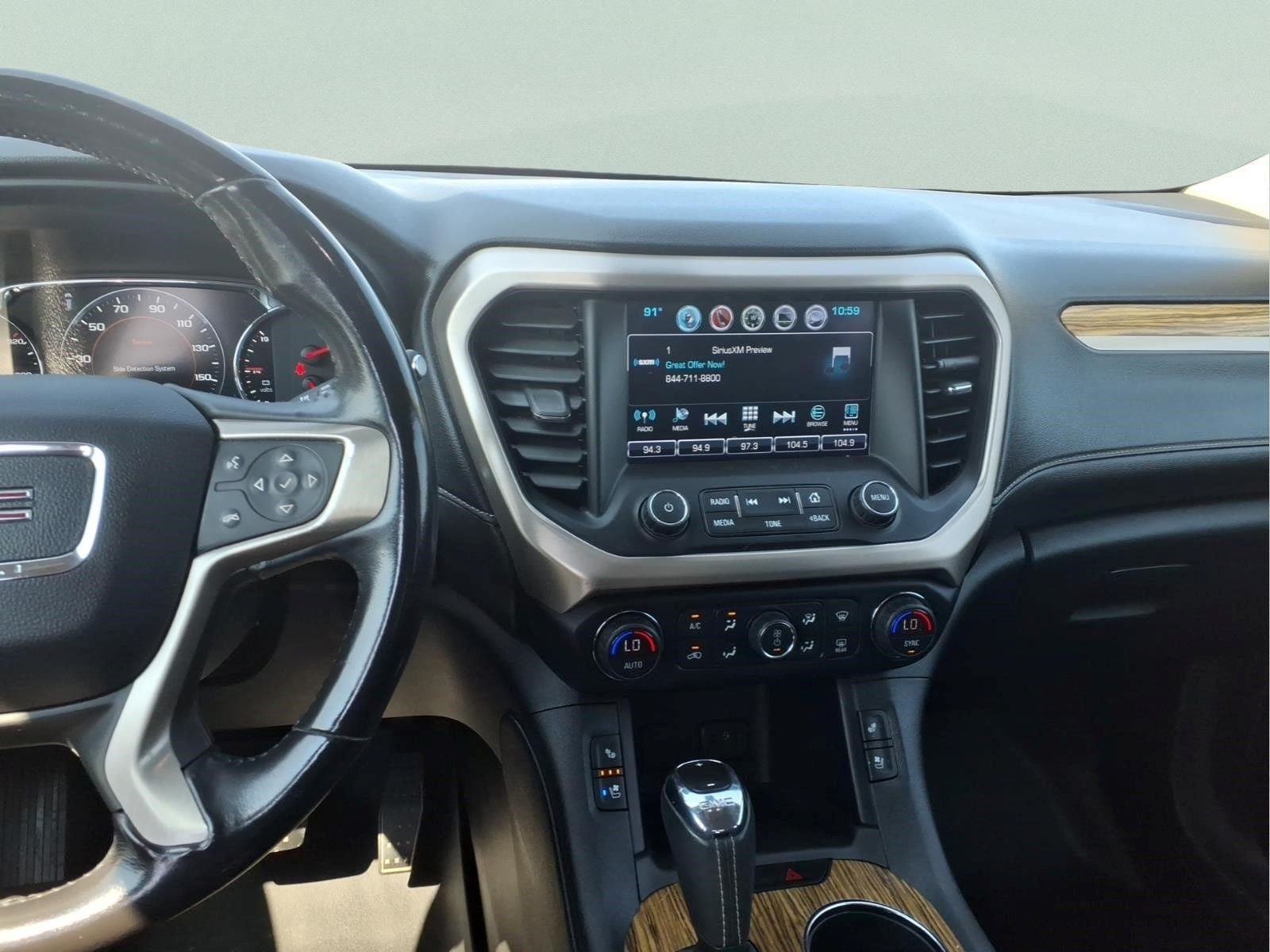 Used 2019 GMC Acadia Denali w/ Technology Package FWD image 6