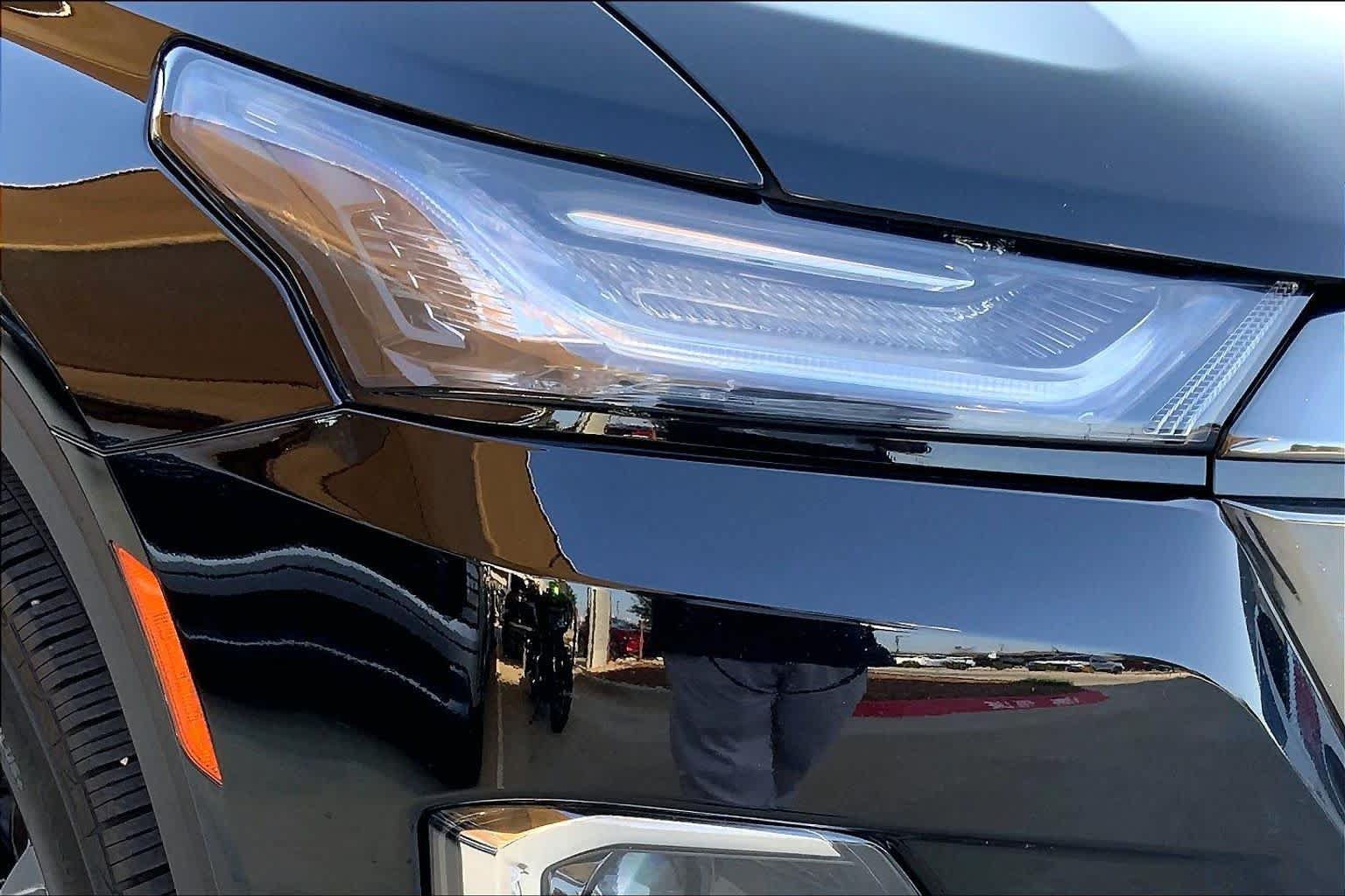 Used 2023 Chevrolet Traverse RS AWD/4WD image 27