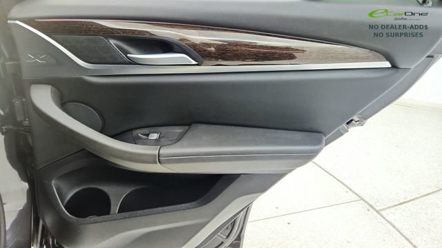 Used 2025 BMW X4 xDrive30i AWD/4WD image 28