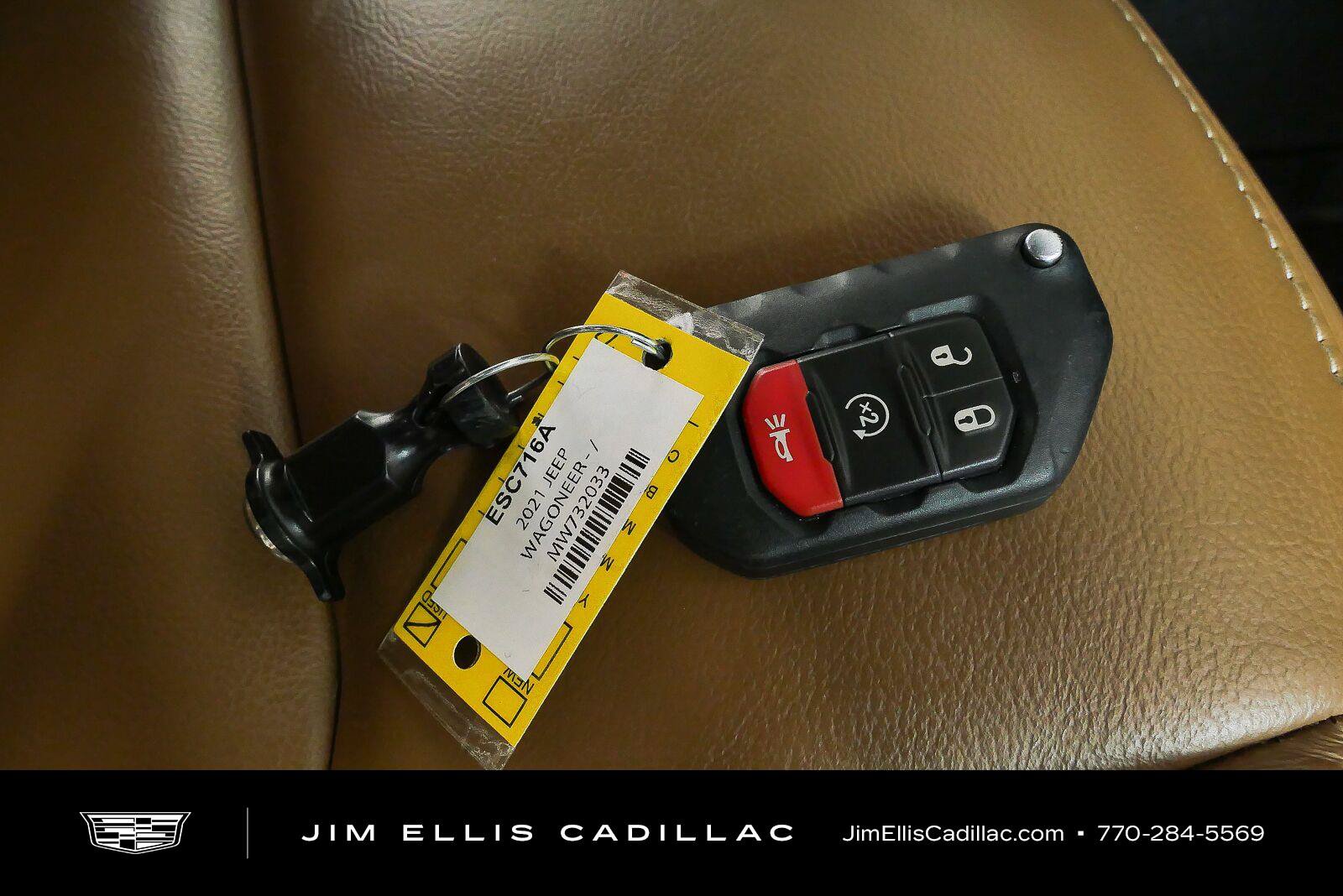 Used 2021 Jeep Wrangler Unlimited Sahara AWD/4WD image 36
