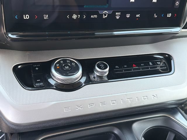 Used 2025 Ford Expedition Max Active RWD image 35