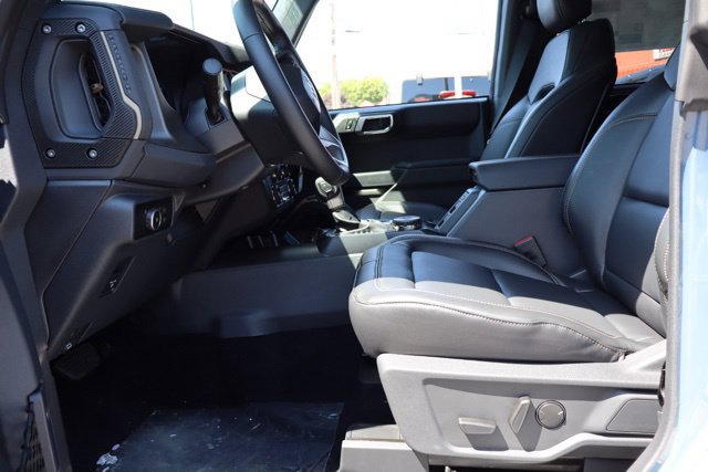 Used 2025 Ford Bronco Badlands w/ Sasquatch Package AWD/4WD image 19