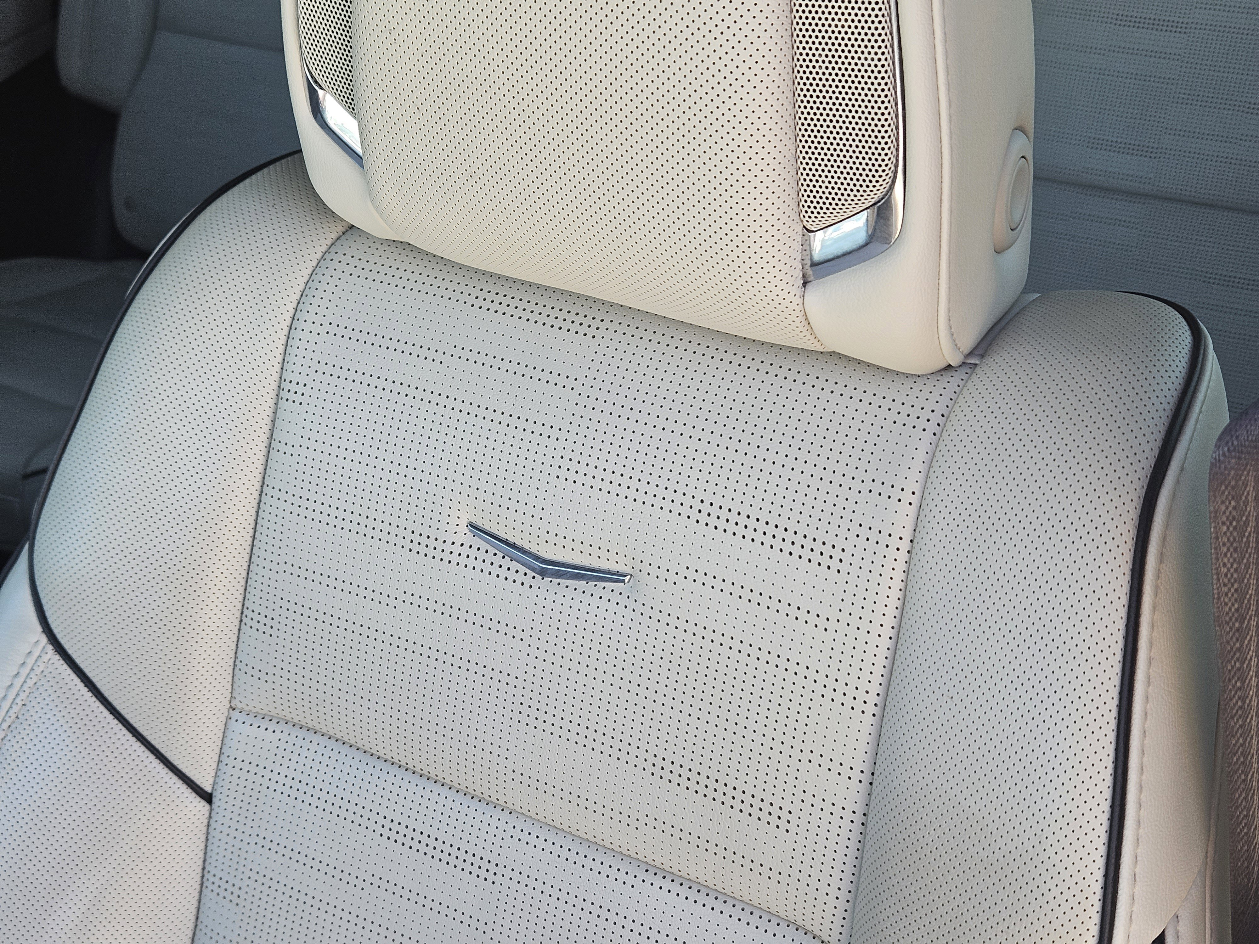 Used 2022 Cadillac Escalade ESV Sport image 15