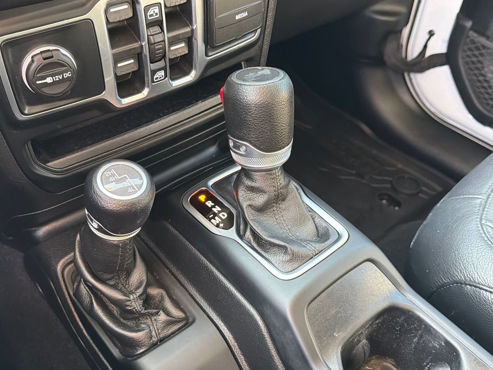 Used 2022 Jeep Wrangler Unlimited Sport AWD/4WD image 24