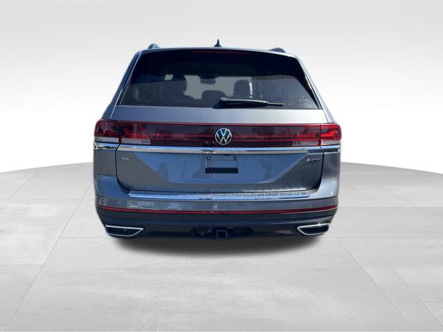 Used 2024 Volkswagen Atlas SE AWD/4WD image 5