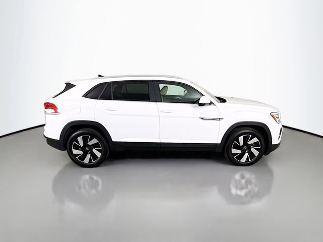 Used 2024 Volkswagen Atlas Cross Sport SE image 8