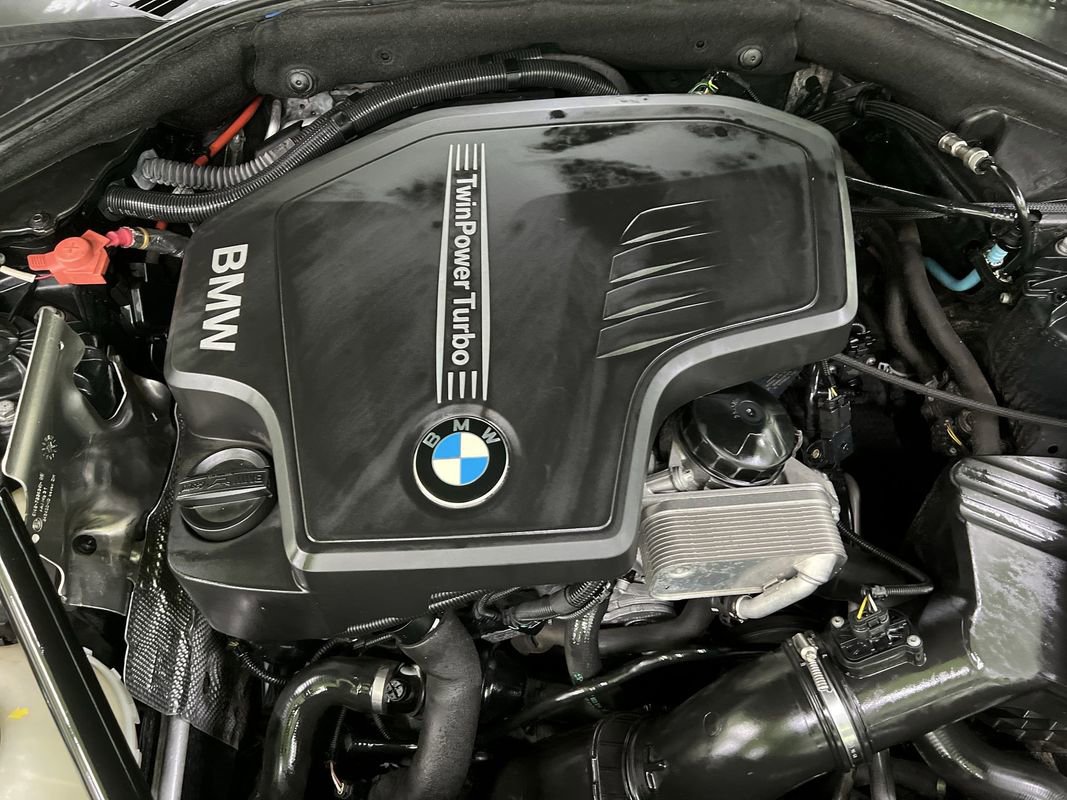Used 2015 BMW 528i xDrive Sedan AWD/4WD image 18