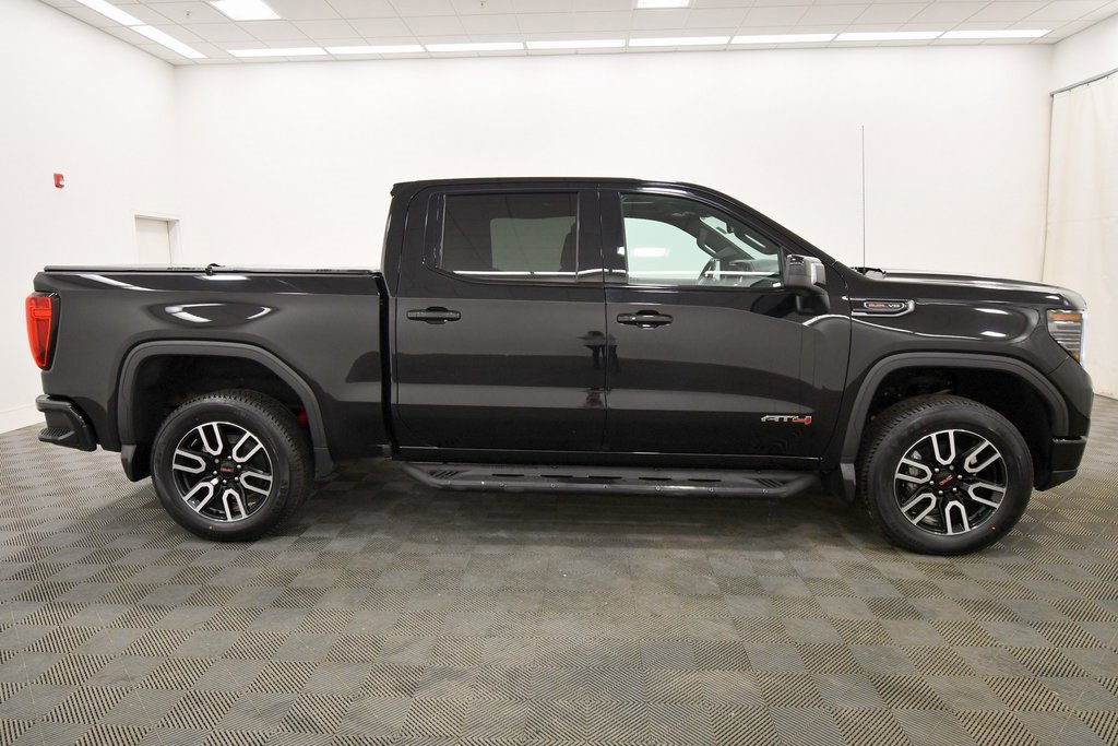 Used 2022 GMC Sierra 1500 AT4 w/ AT4 Premium Package image 9