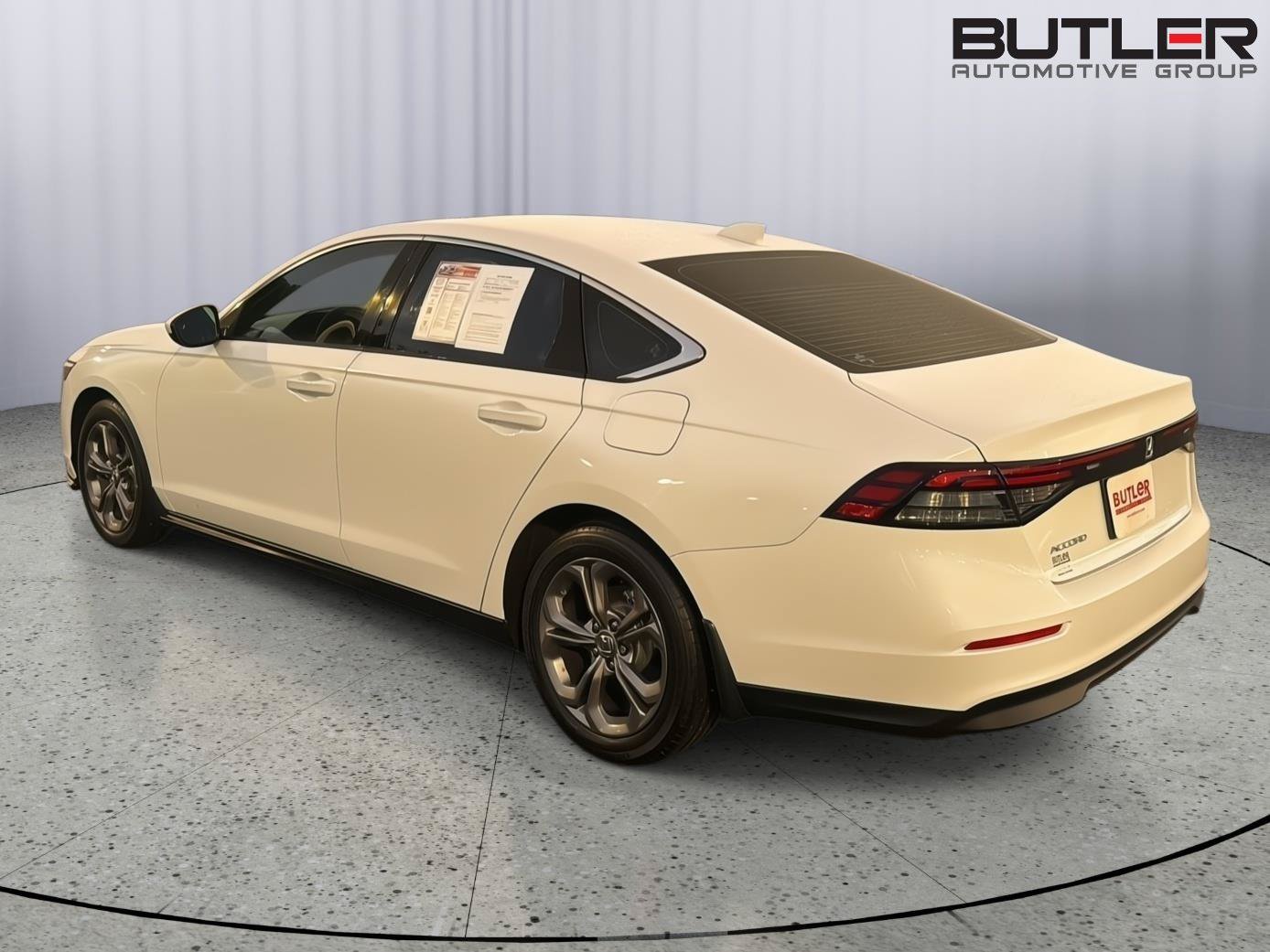 Used 2024 Honda Accord EX image 4
