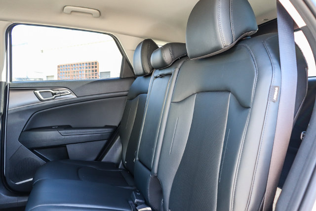 Certified 2026 Kia Sportage EX FWD image 19