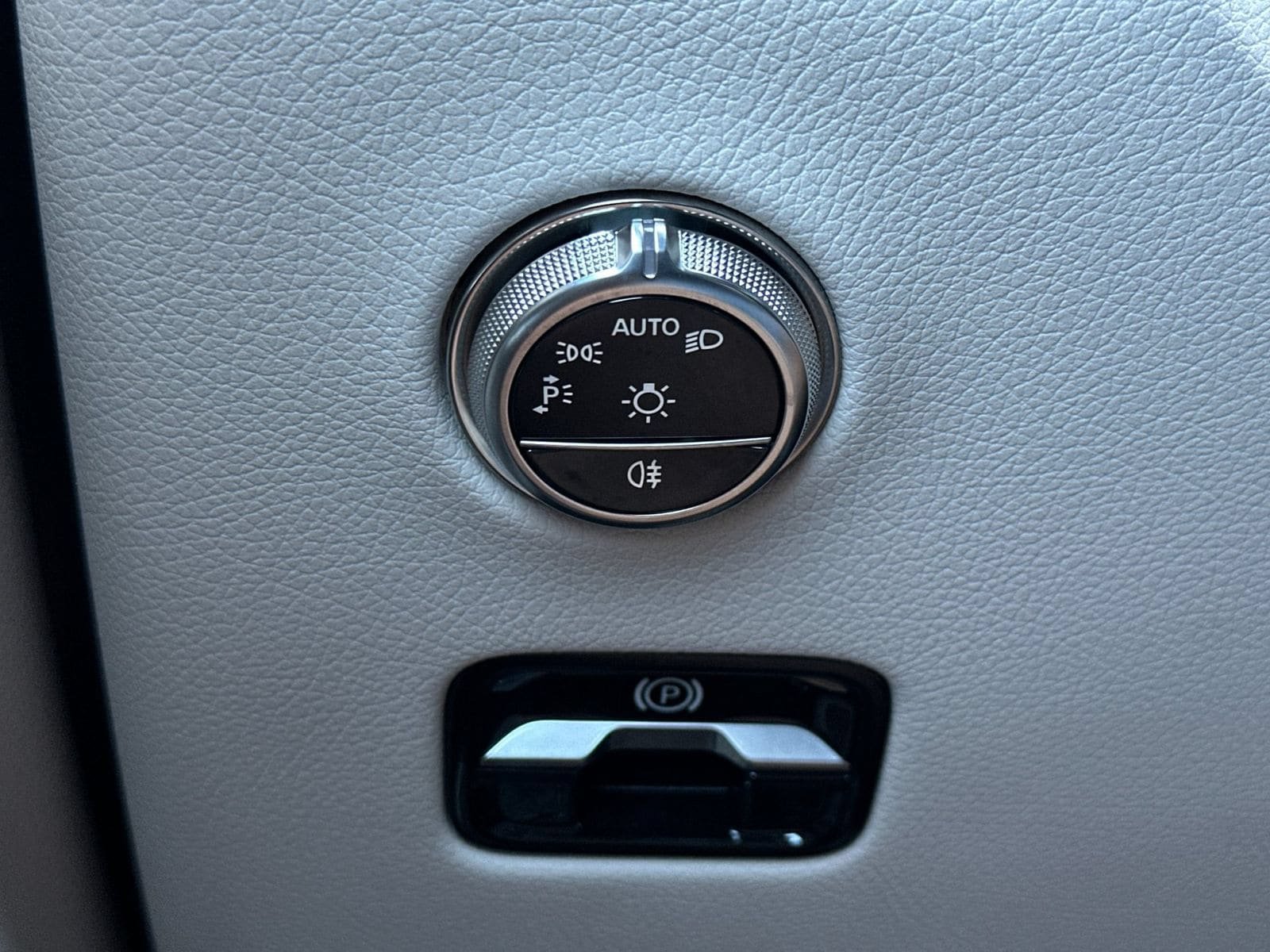 Certified 2026 Mercedes-Benz GLC 300 4MATIC image 31
