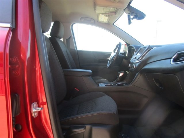 Used 2022 Chevrolet Equinox LT image 32